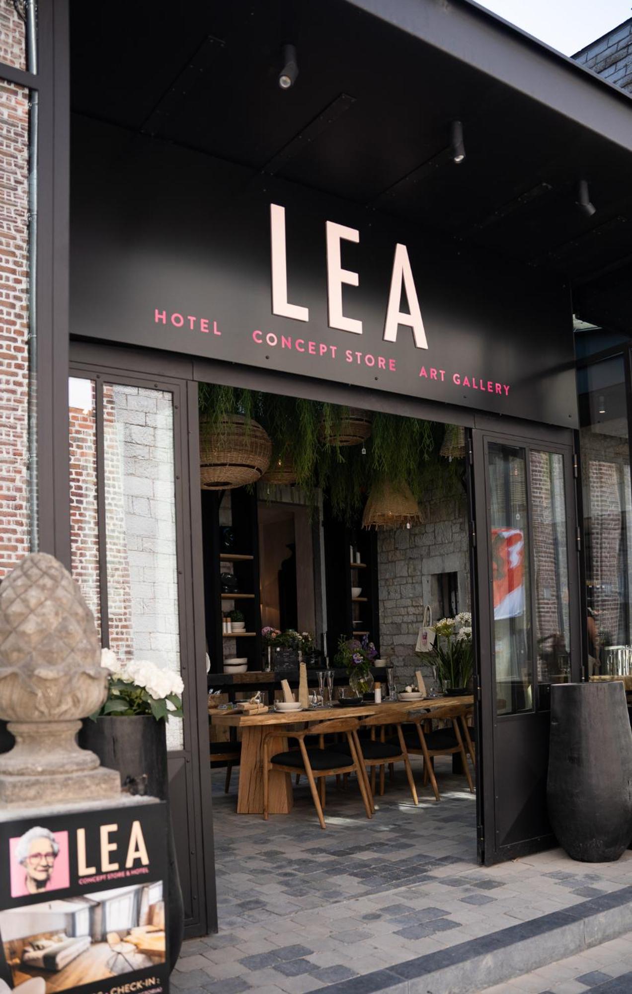 Hotel Lea - Maison Caerdinael Durbuy Bagian luar foto